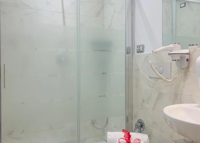 Rattazzi Station 3* Rome